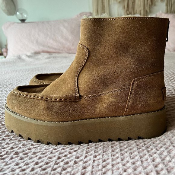 UGG classic rising heel zip - Picture 8 of 9